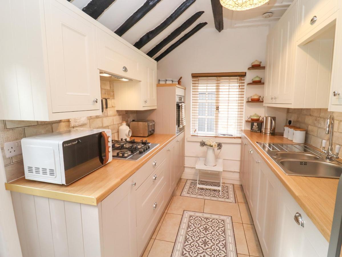 Hobbes Cottage Malmesbury Esterno foto
