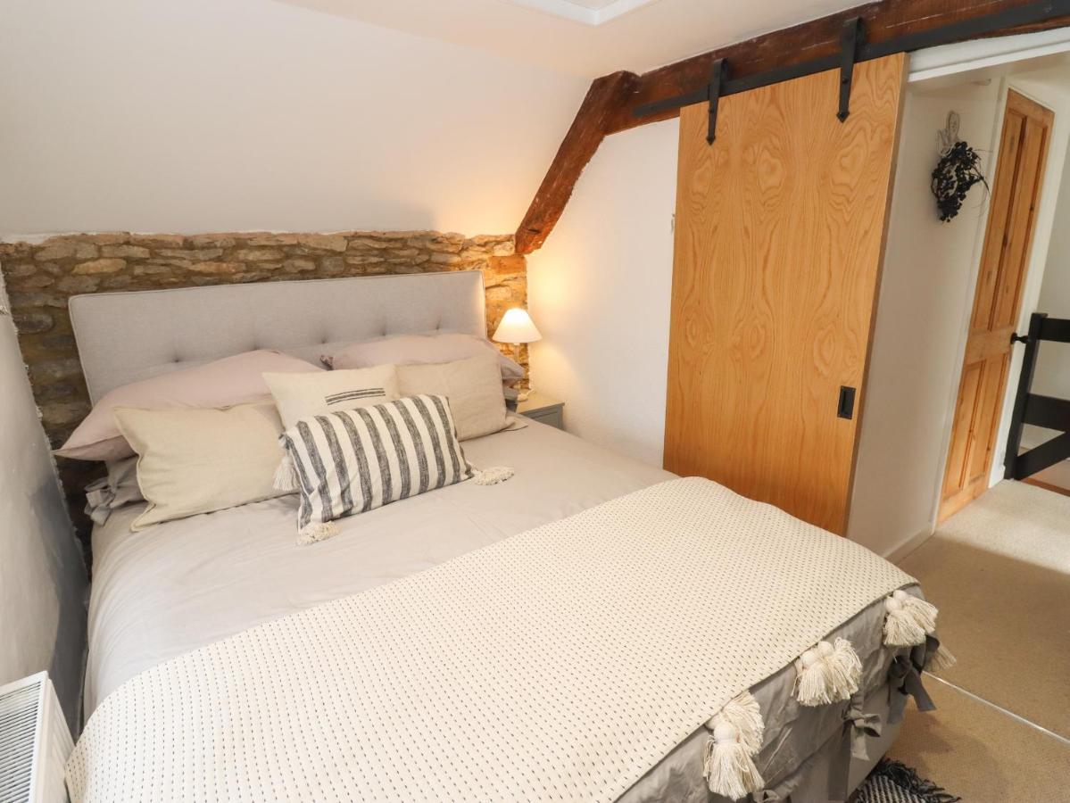 Hobbes Cottage Malmesbury Esterno foto